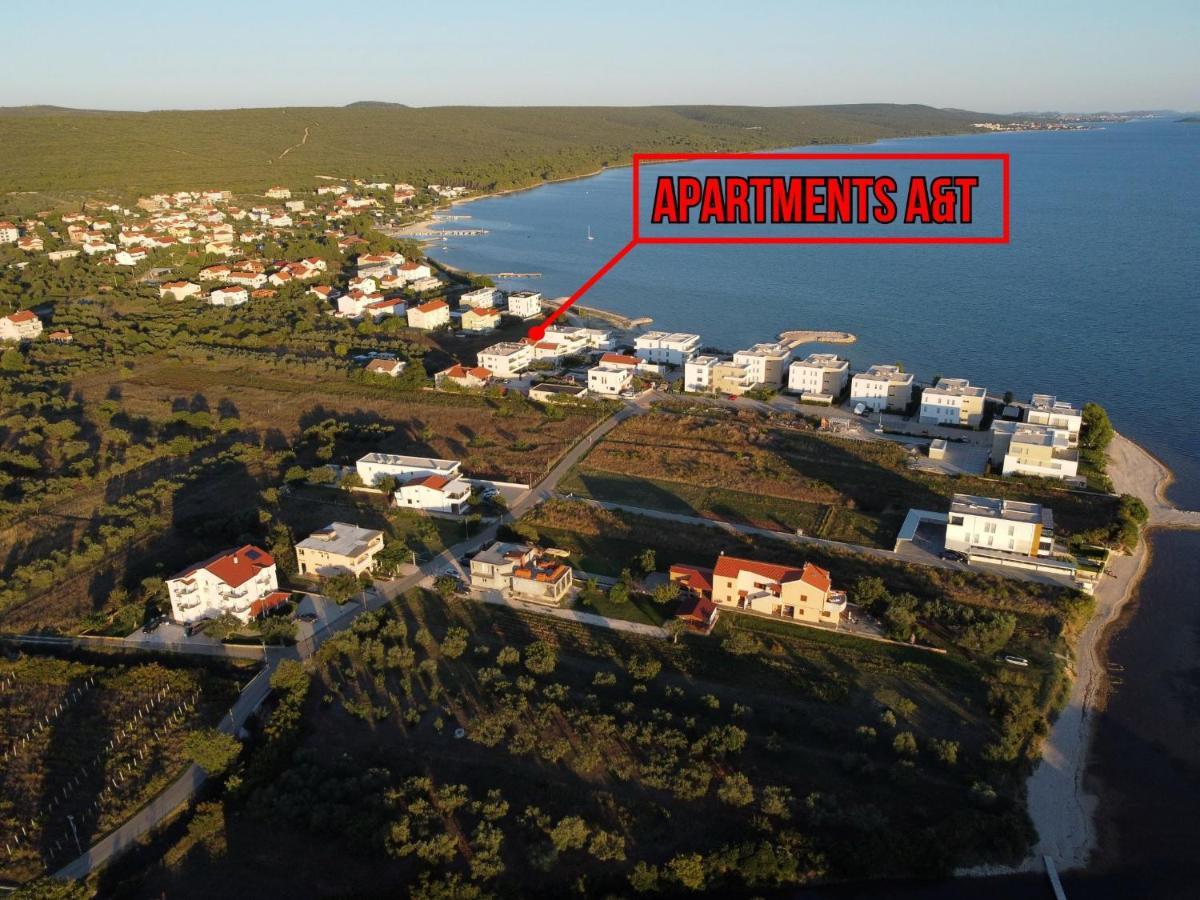 Apartments A&T Sukošan Eksteriør bilde